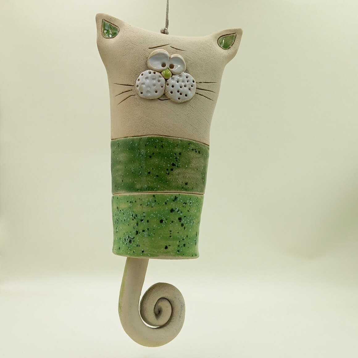 Ręcznie robiony dzwonek ceramiczny "Kot Zielony"