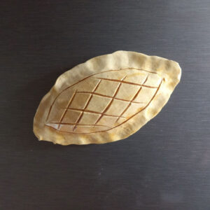 Ręcznie robiony magnes ceramiczny "Oscypek"