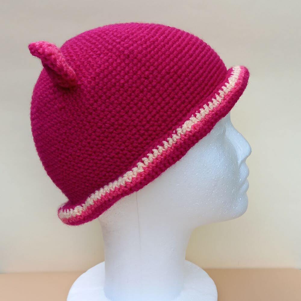 Ręcznie robiona czapka szydełkowa "Kotek" - obrazek 2