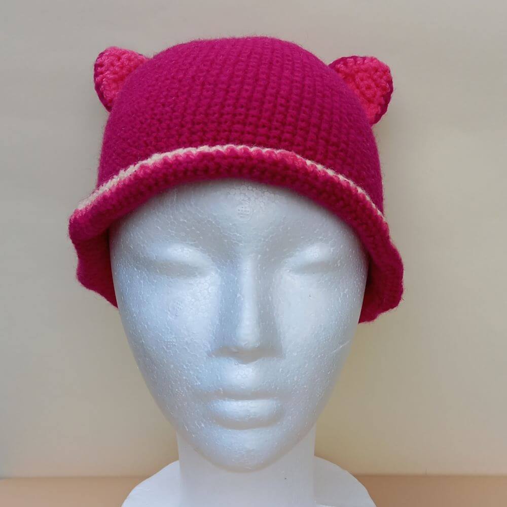 rekodzielo-czapka-szydelkowa-kotek