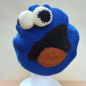 rekodzielo-czapka-szydelkowa-potwor-ciasteczkowy