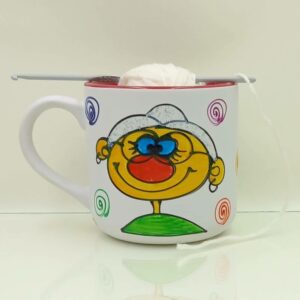 recznie-malowany-duzy-kubek-400-ml-babcia-rzadzi