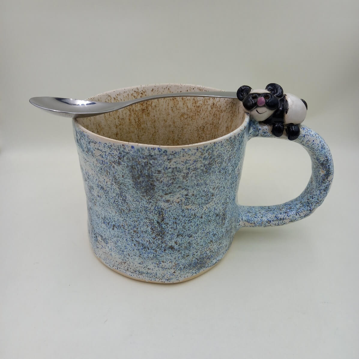 Ręcznie robiony kubek ceramiczny "Panda" - obrazek 2