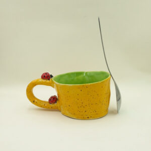 Ręcznie robiony kubek ceramiczny "Biedroneczki"